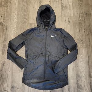 Nike repel windbreaker jacket size s